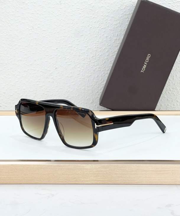 Picture of Tom Ford Sunglasses _SKUfw76160403fw